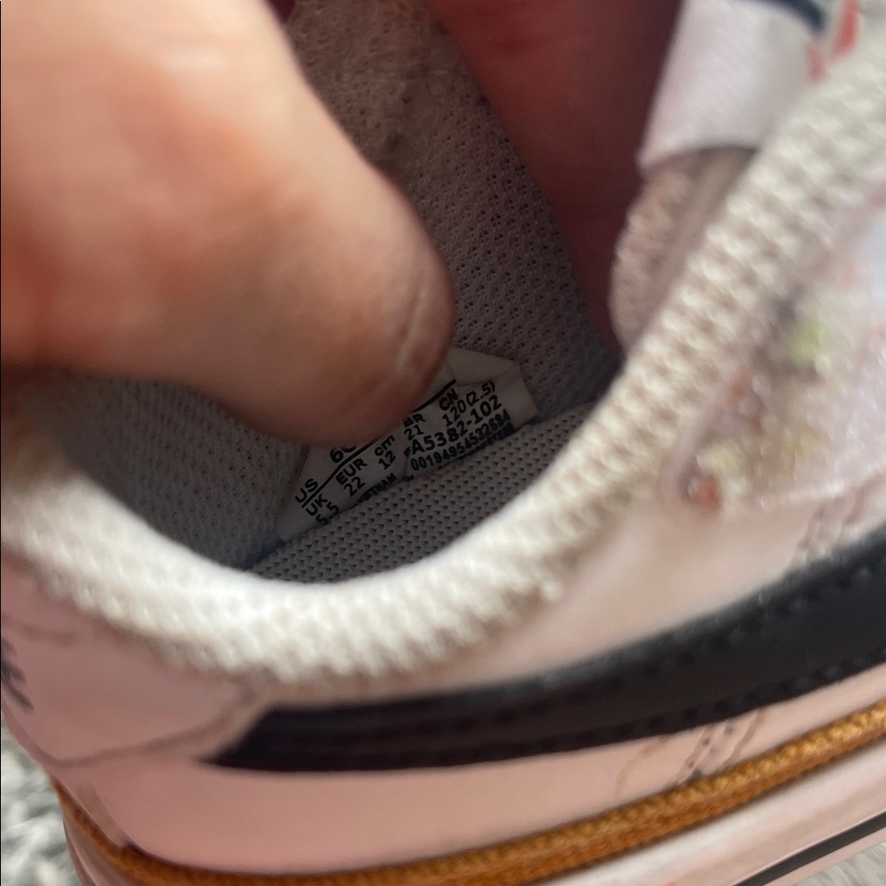 Nike Kids White and Tan Sneakers - Picture 10 of 10